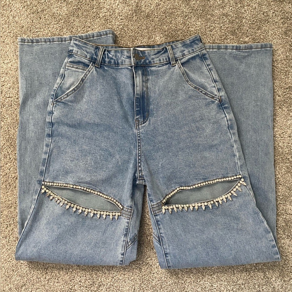 Cut Out Jeans